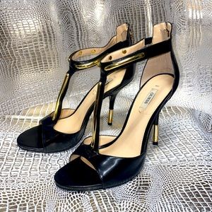 Guess Stiletto Heel with Gold Accents 8.5